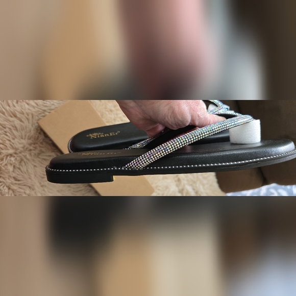 NianEr Womens Microfiber Leather Sparkly Dress Flip Flops #871 - Picture 7 of 12